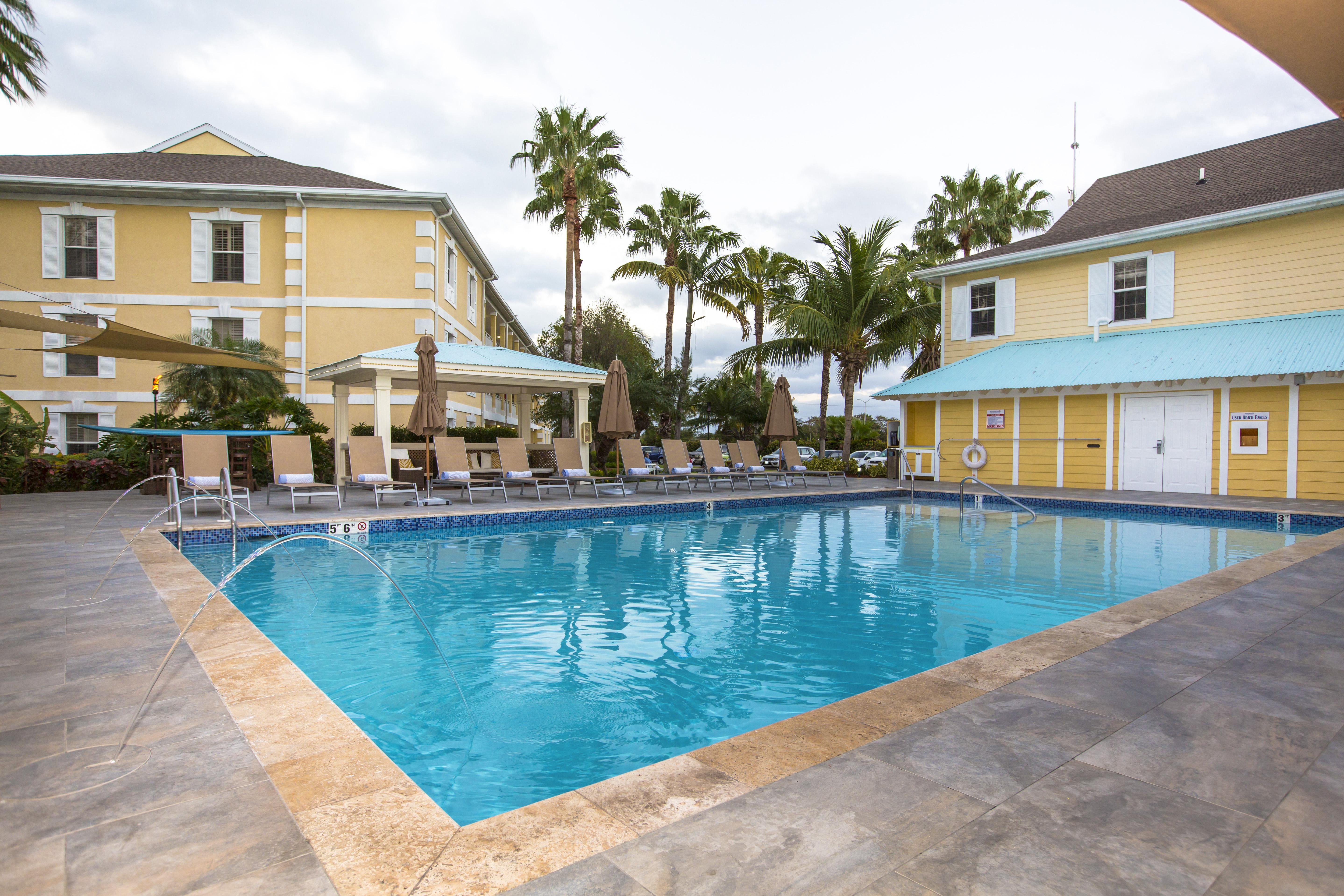 Sunshine Suites Resort West Bay Exterior foto